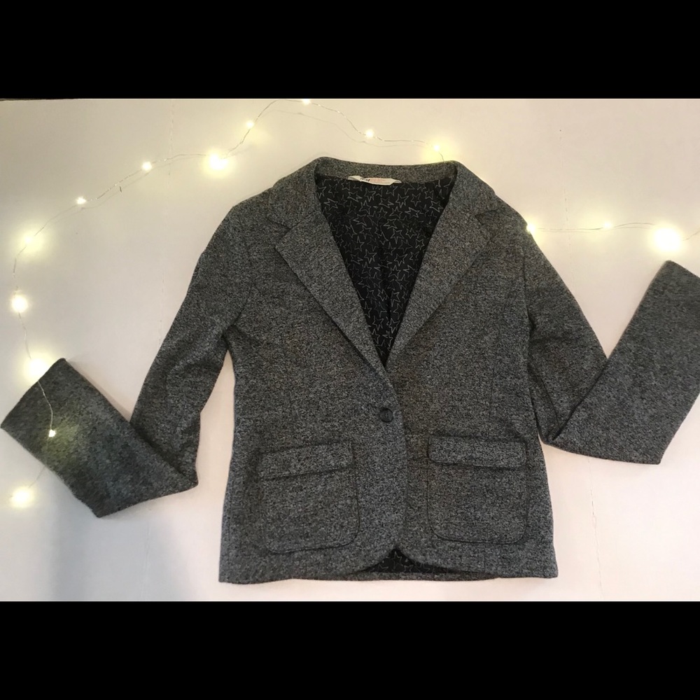 H&M grey kids blazer with 2 pockets in front